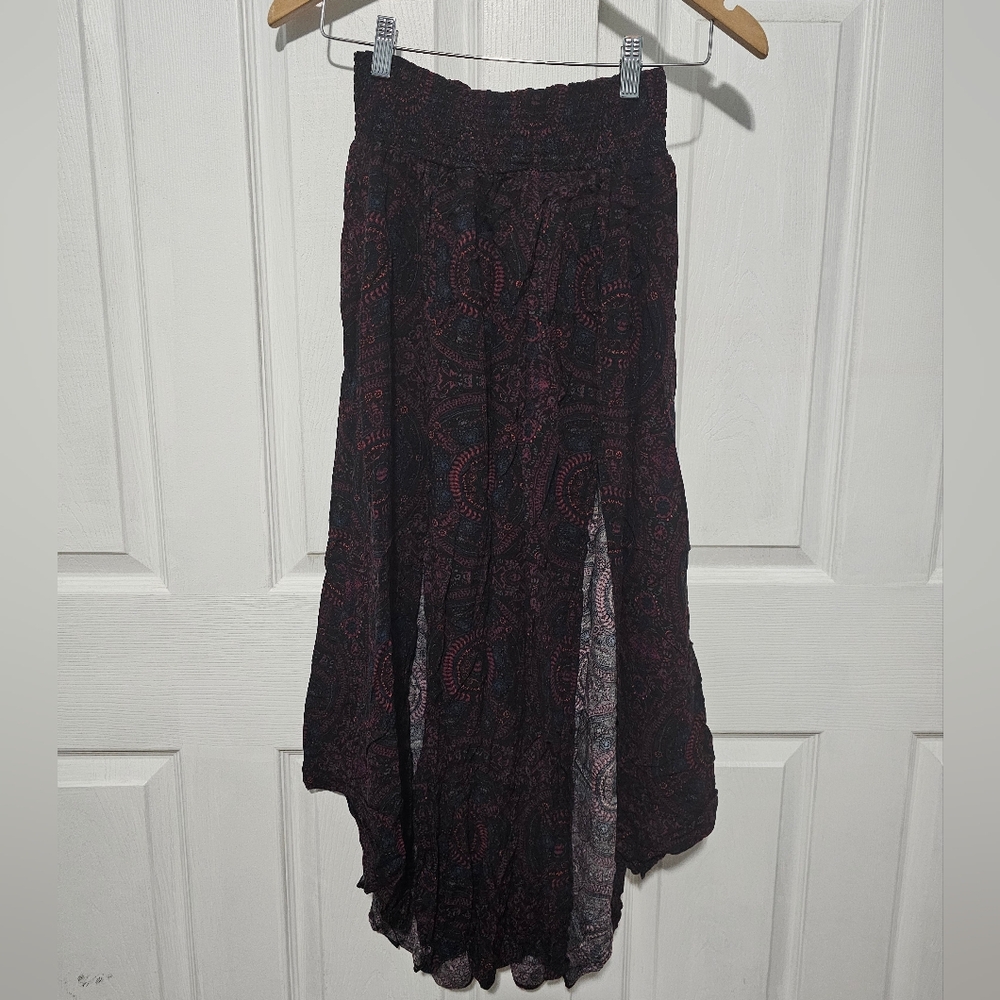 American Eagle Outfitters Maxi Skirt – Red & Blue Paisley Pattern